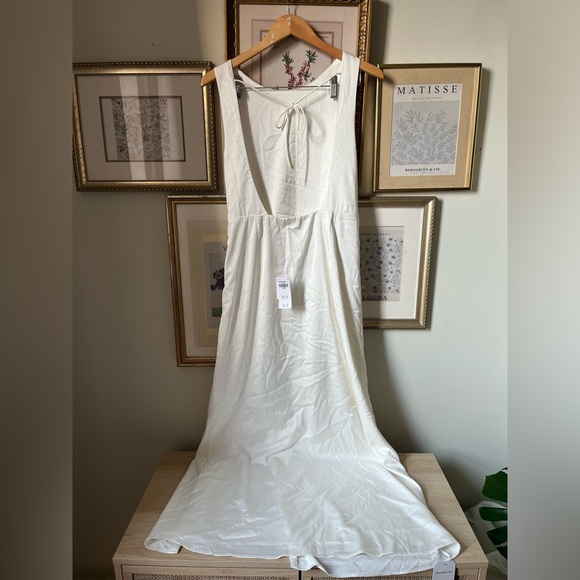 NWT Abercrombie & Fitch Draped Wrap Maxi Dress Satin Sleeveless Slit White L - Picture 7 of 12